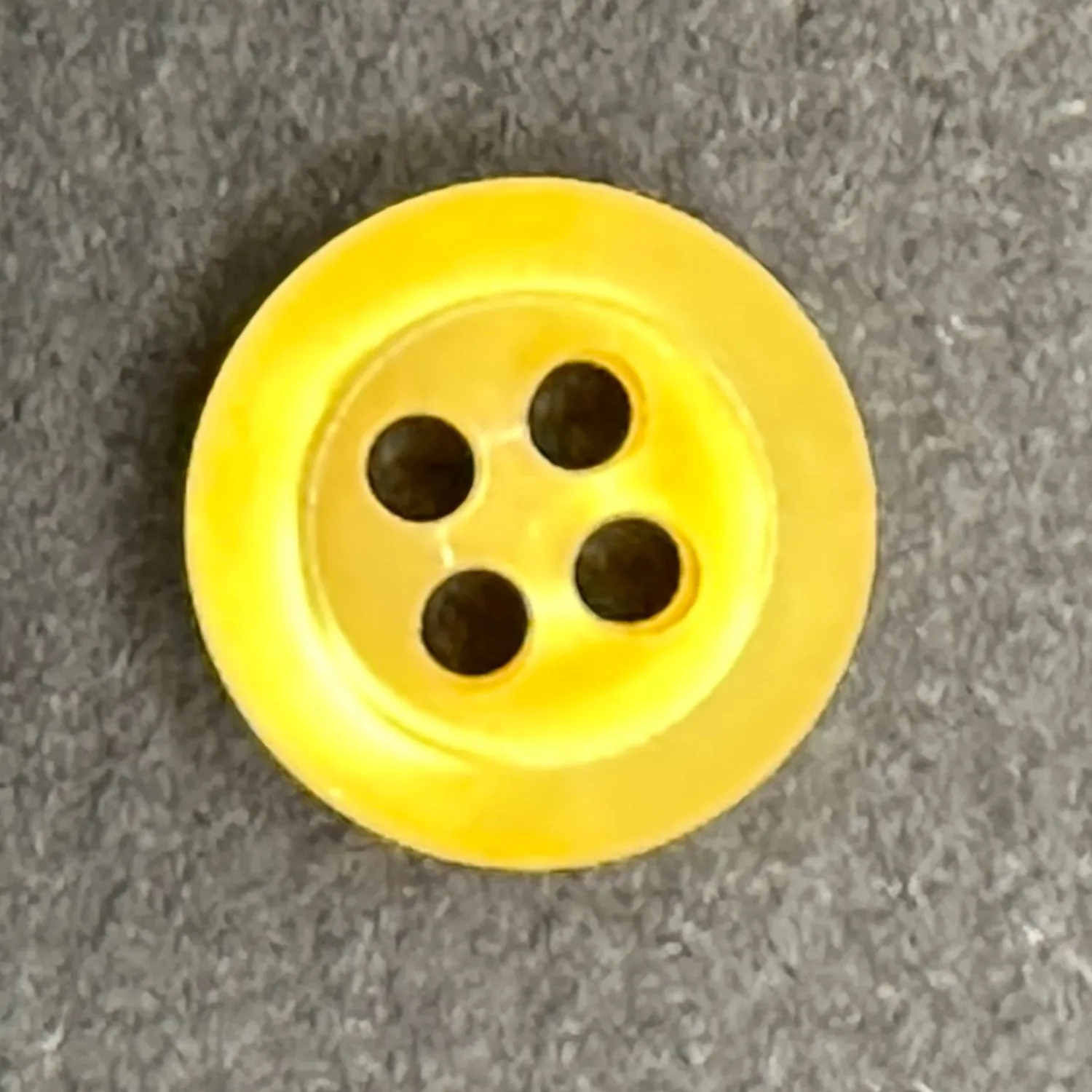 4 Hole Thick Shirt Button 12mm