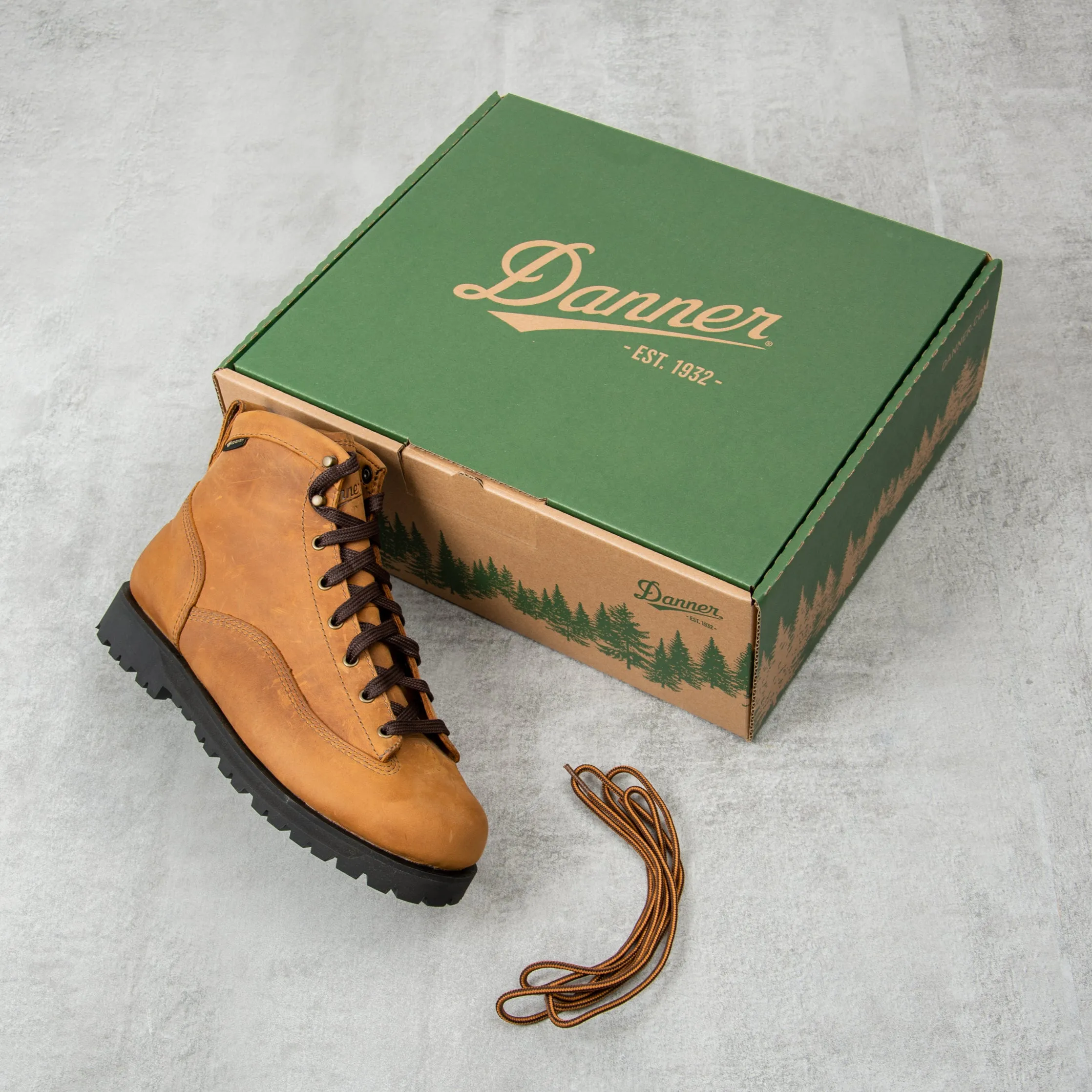 Danner Cedar Grove GTX Boots 38211 - Bone Brown