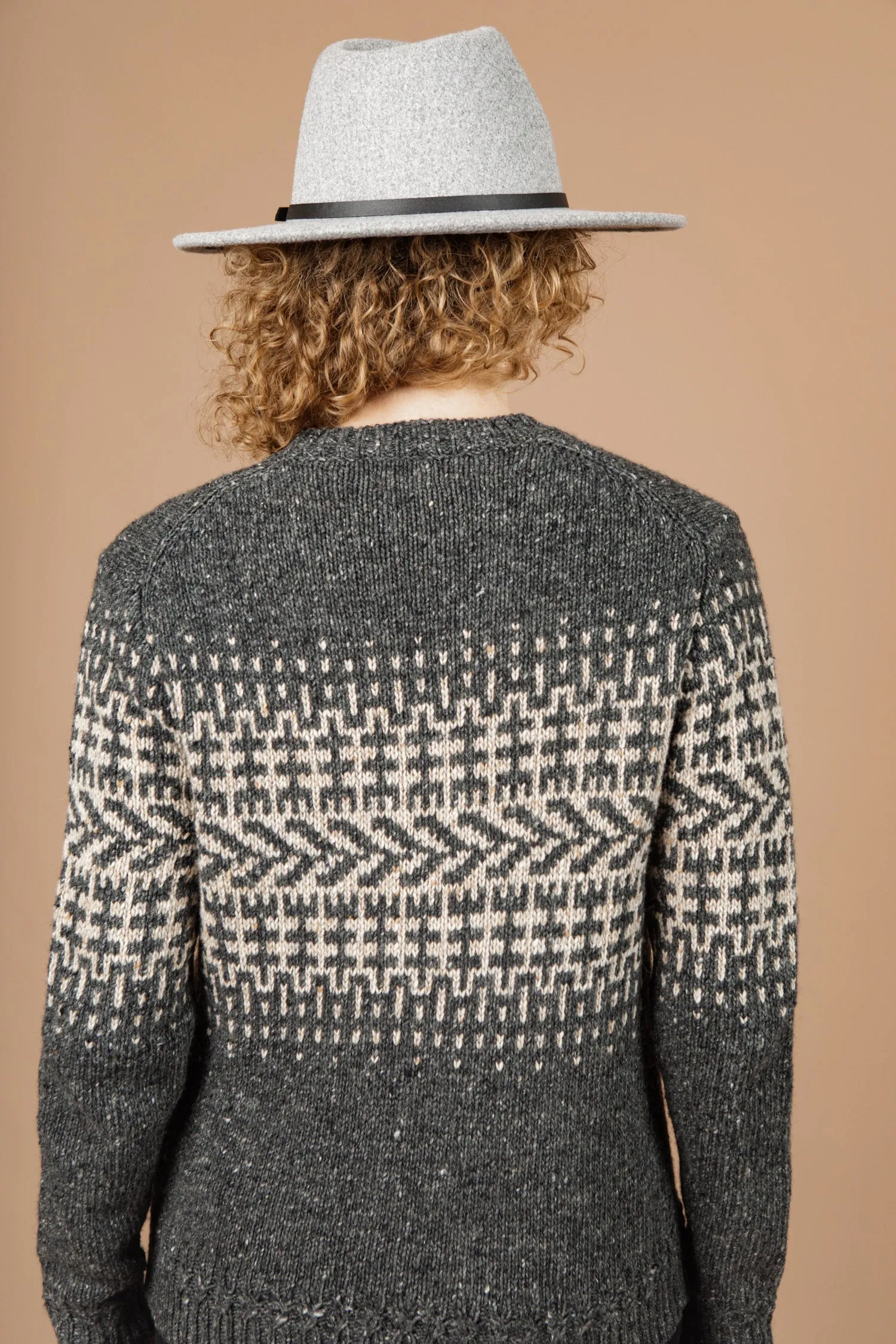 Norwick Cardigan / Charcoal Multi